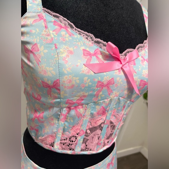 SUGAR THRILLZ No Misbehaving Bow Print Satin Mini Skirt Set Pastel Blue Pink S - Picture 8 of 15